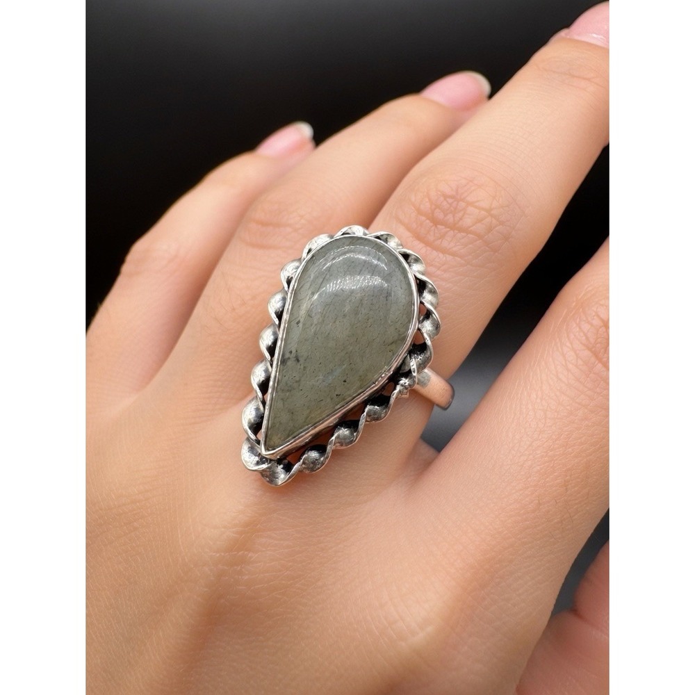 Silver‎ Plated Labradorite Ring Teardrop Roped Bezel Size 10.5 Flashy Stone